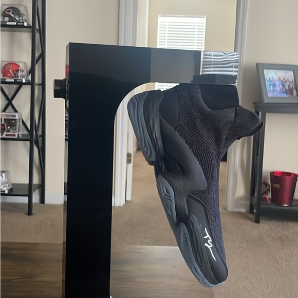 Trae Young Signed & Authenticated Signature Shoe.